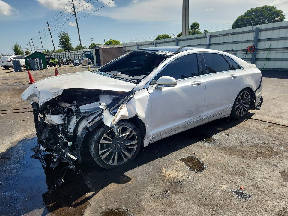 Photo 1 from auction – 2019 LINCOLN MKZ with VIN 3LN6L5E96KR613776