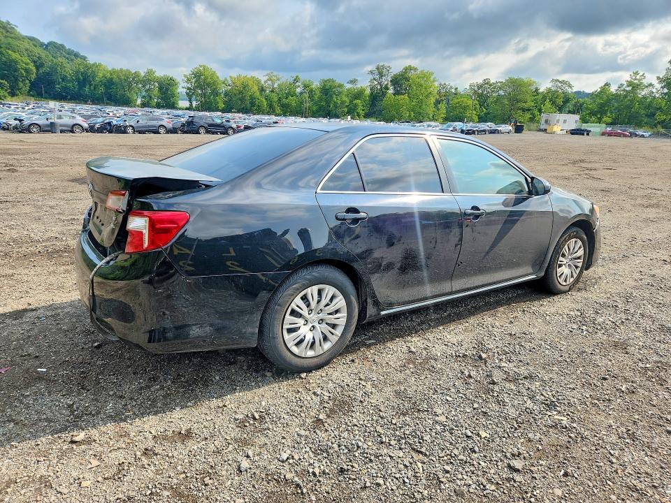 Photo 3 from auction – 2014 TOYOTA CAMRY with VIN 4T4BF1FK2ER373709
