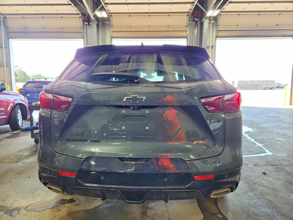 Photo 6 from auction – 2020 CHEVROLET BLAZER with VIN 3GNKBKRSXLS551995