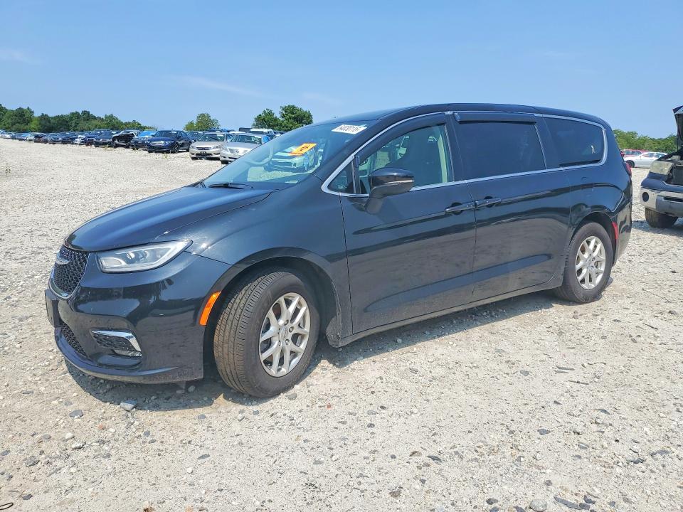 CHRYSLER PACIFICA 2023 with VIN 2C4RC1BG4PR532673 - Photo from auction