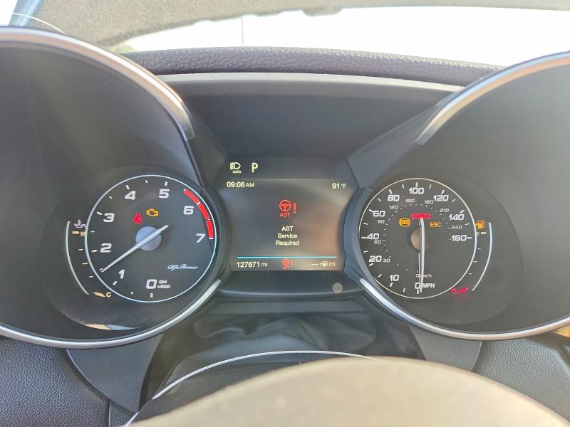 Photo 9 from auction – 2018 ALFA ROMEO GIULIA with VIN ZARFAEEN5J7597816