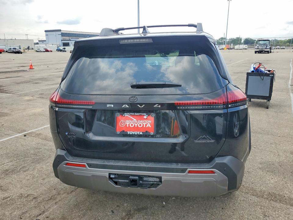Photo 6 from auction – 2026 TOYOTA RAV4 with VIN 2T36CRAV1TW077007