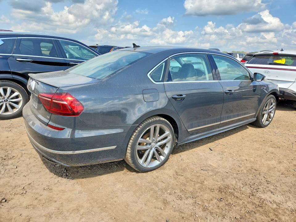 Photo 3 from auction – 2017 VOLKSWAGEN PASSAT with VIN 1VWDT7A35HC073236