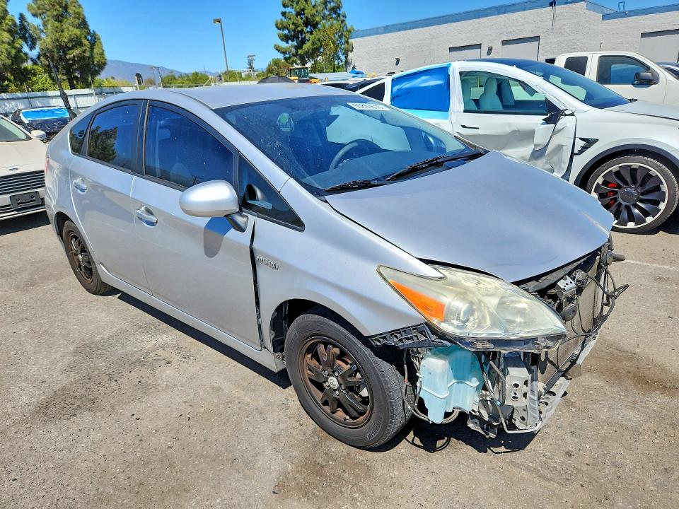صورة رقم 4 من المزاد - 2014 TOYOTA PRIUS مع VIN JTDKN3DU9E1768554