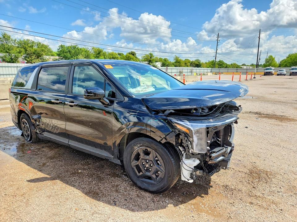 Foto 4 de la subasta – 2026 KIA CARNIVAL con VIN KNDNB5K34T6586191