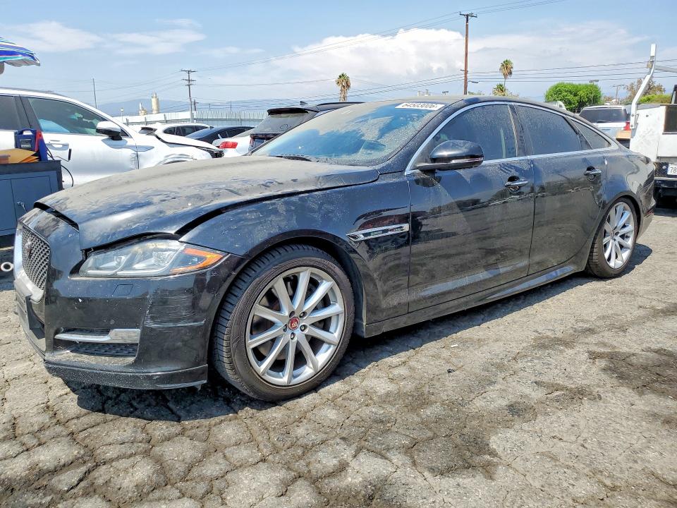 JAGUAR XJ 2016 with VIN SAJWA1C74G8W03018 - Photo from auction