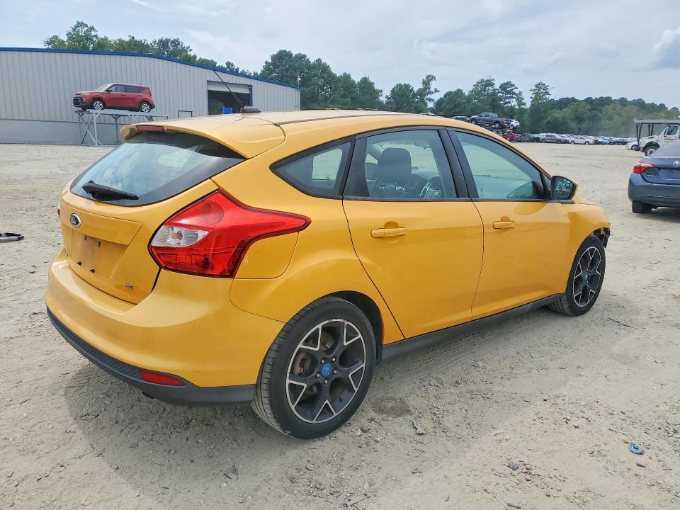 Photo 3 from auction – 2012 FORD FOCUS with VIN 1FAHP3K27CL183100