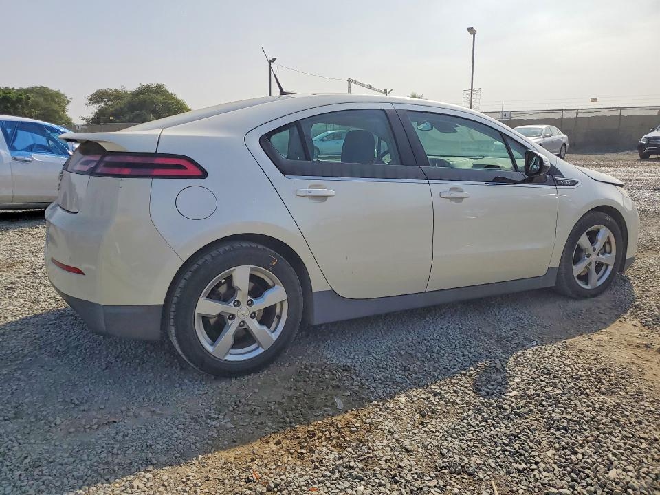 Foto 3 de la subasta – 2013 CHEVROLET VOLT con VIN 1G1RH6E44DU136816