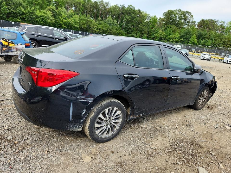 Photo 3 from auction – 2017 TOYOTA COROLLA with VIN 2T1BURHE4HC942409