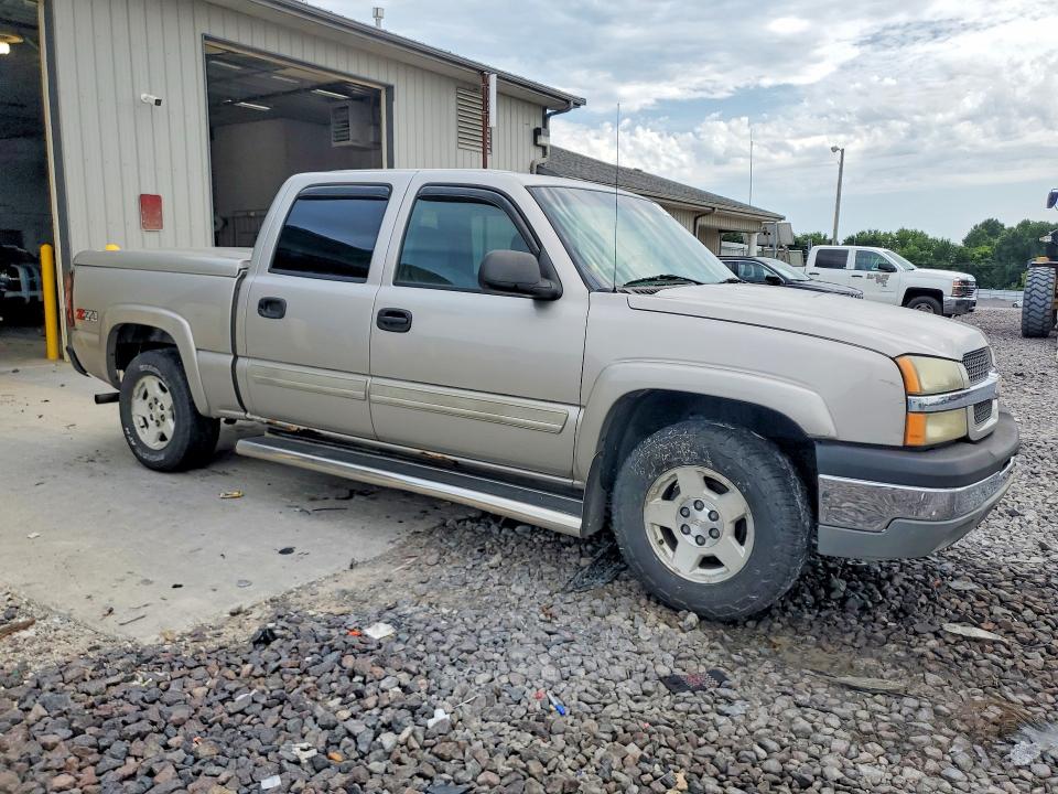Photo 4 from auction – 2004 CHEVROLET SILVERADO with VIN 2GCEK13T041315869