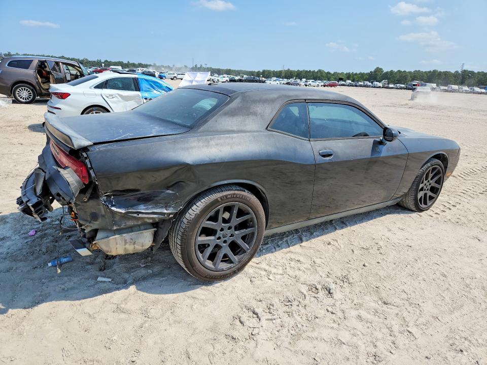 Photo 3 from auction – 2014 DODGE CHALLENGER with VIN 2C3CDYAG2EH274576