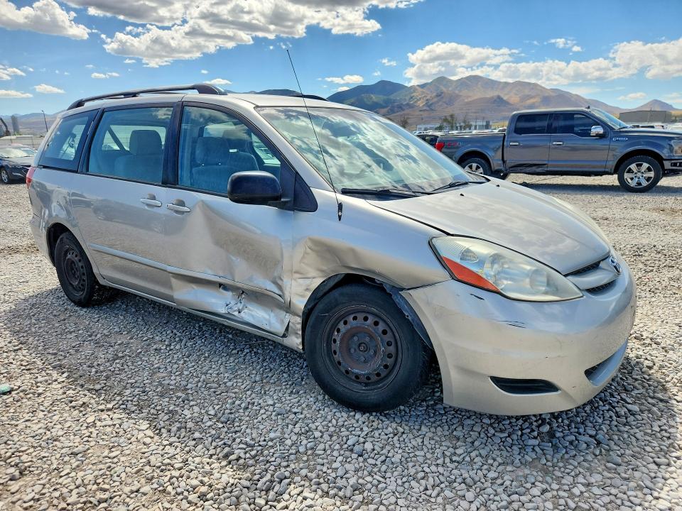 Photo 4 from auction – 2008 TOYOTA SIENNA with VIN 5TDZK23C68S191371