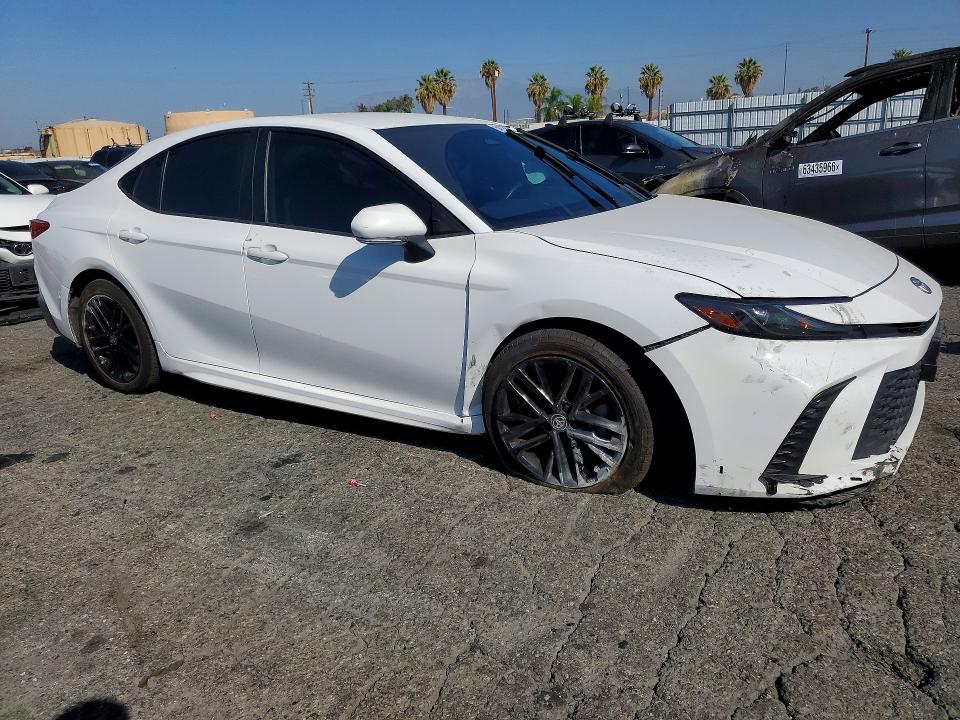 Photo 4 from auction – 2025 TOYOTA CAMRY with VIN 4T1DAACK7SU504201