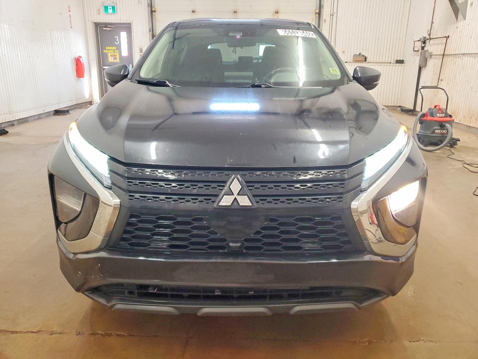 Photo 5 from auction – 2022 MITSUBISHI ECLIPSE CROSS with VIN JA4ATUAA4NZ601841