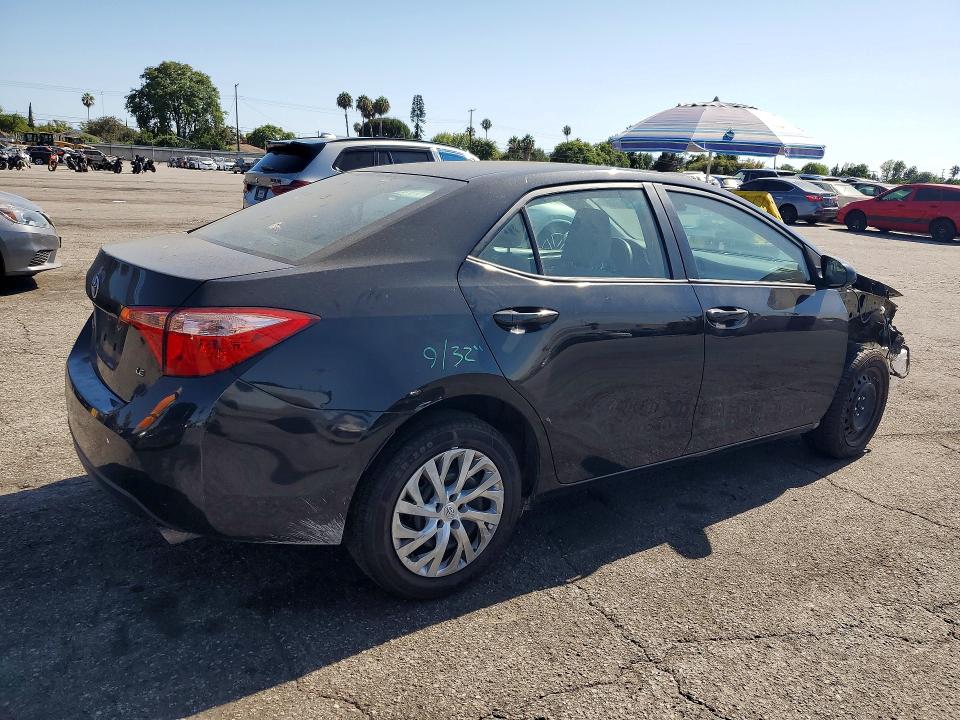 Photo 3 from auction – 2018 TOYOTA COROLLA with VIN 2T1BURHE4JC029915