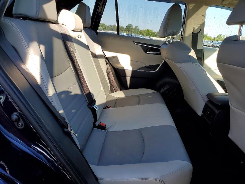 Photo 11 from auction – 2022 TOYOTA RAV4 with VIN JTMA1RFV6ND086262