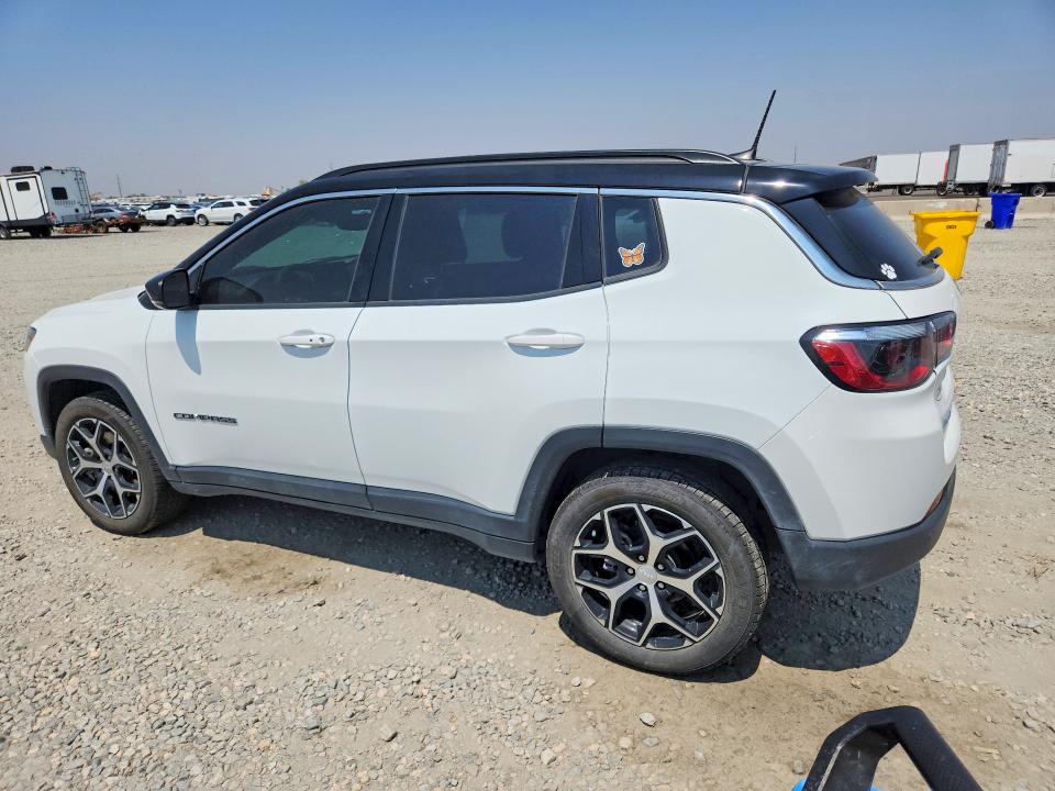 Photo 2 from auction – 2024 JEEP COMPASS with VIN 3C4NJDCN6RT173121