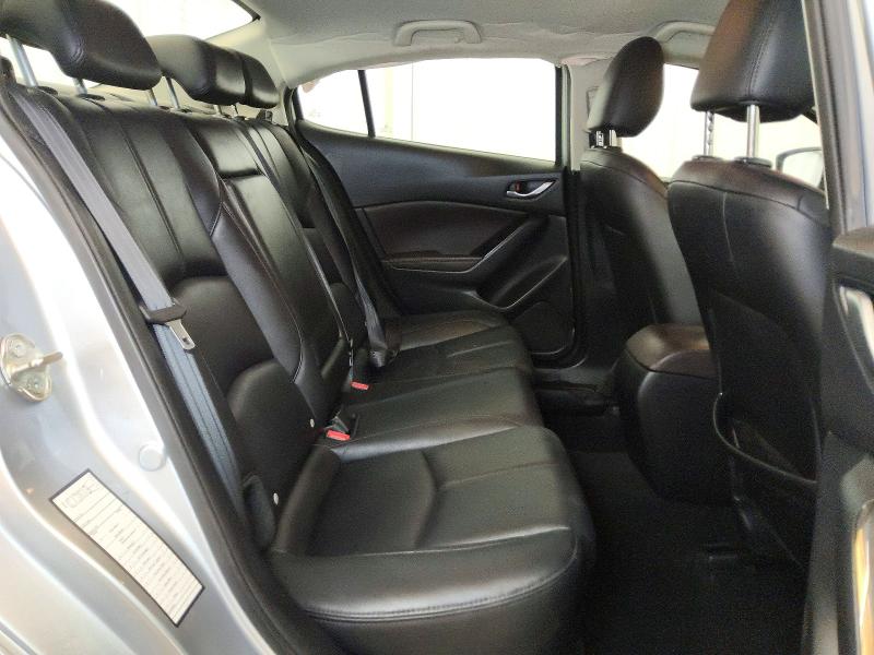 Photo 10 from auction – 2018 MAZDA 3 with VIN 3MZBN1V3XJM208224