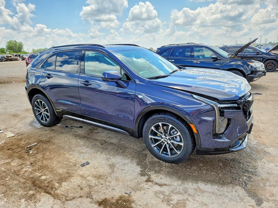 Photo 4 from auction – 2024 CADILLAC XT4 with VIN 1GYFZFR42RF213612