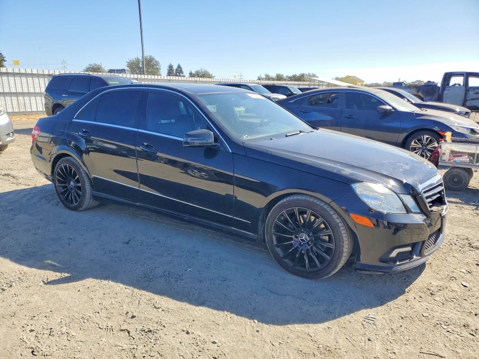 Photo 4 from auction – 2011 MERCEDES-BENZ E with VIN WDDHF5GB7BA280430