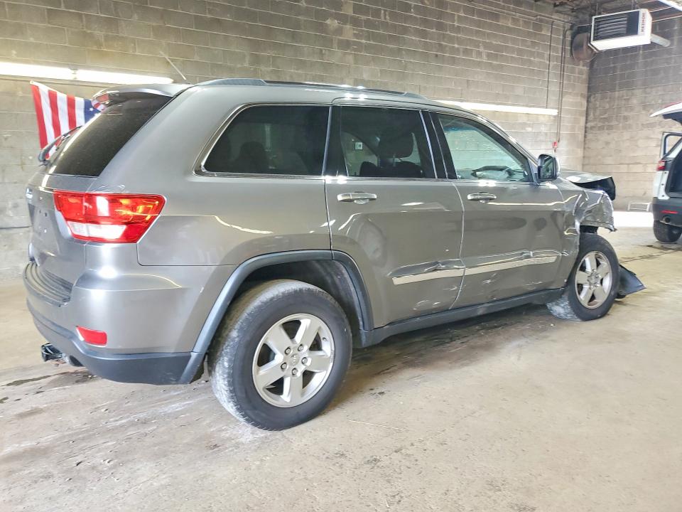 Photo 3 from auction – 2012 JEEP GRAND CHEROKEE with VIN 1C4RJFAG4CC351984
