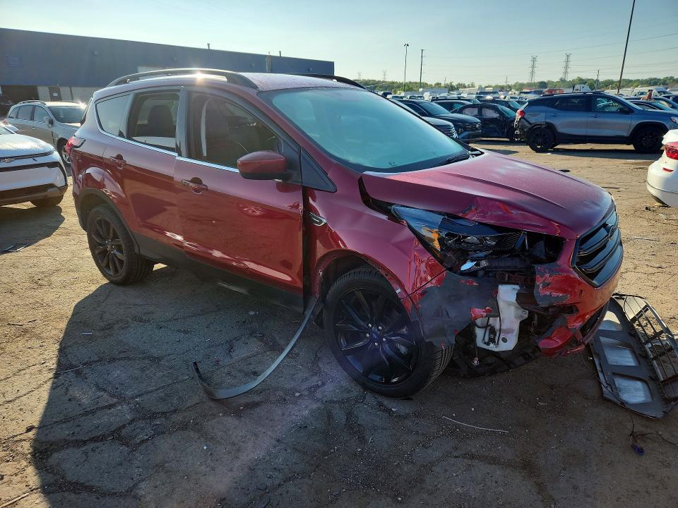 Photo 4 from auction – 2019 FORD ESCAPE with VIN 1FMCU9HD6KUA96611