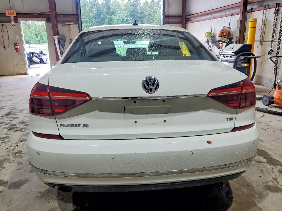 Photo 6 from auction – 2018 VOLKSWAGEN PASSAT with VIN 1VWBA7A36JC021889