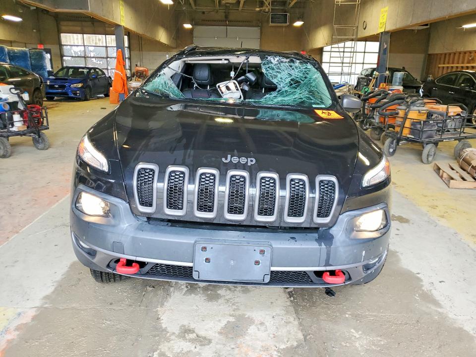 Photo 5 from auction – 2015 JEEP CHEROKEE with VIN 1C4PJMBSXFW609670