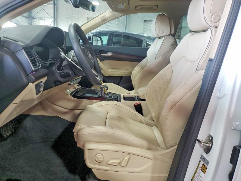 Photo 7 from auction – 2021 AUDI Q5 with VIN WA1CAAFY5M2090036