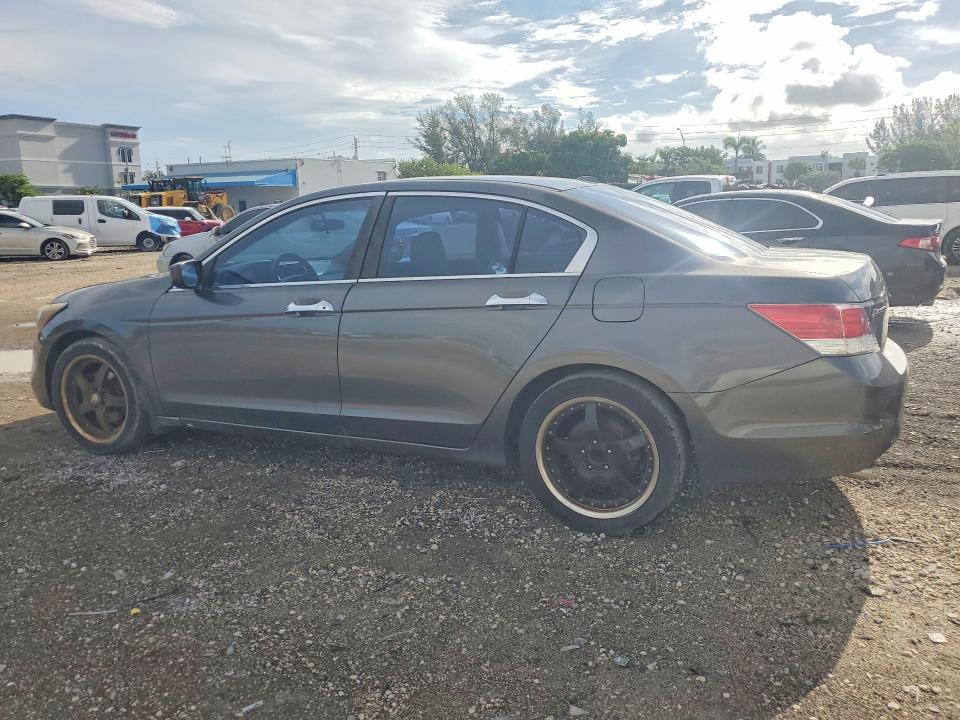 Photo 2 from auction – 2010 HONDA ACCORD with VIN 1HGCP3F82AA021887
