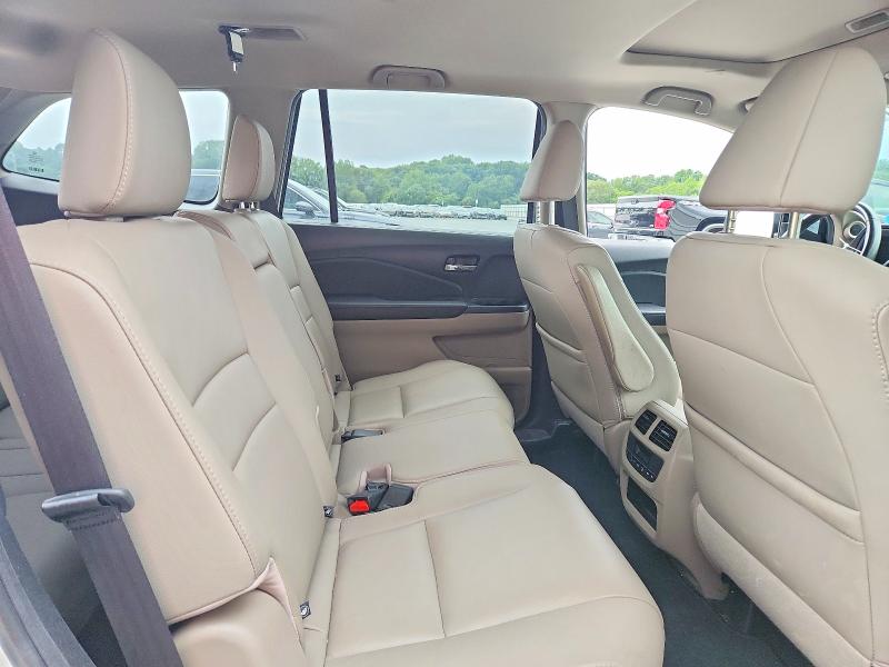 Photo 11 from auction – 2017 HONDA PILOT with VIN 5FNYF5H53HB020240