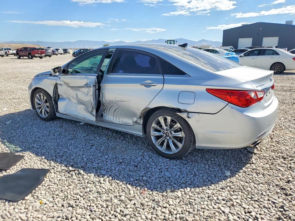 Photo 2 from auction – 2012 HYUNDAI SONATA with VIN 5NPEC4AB3CH335443