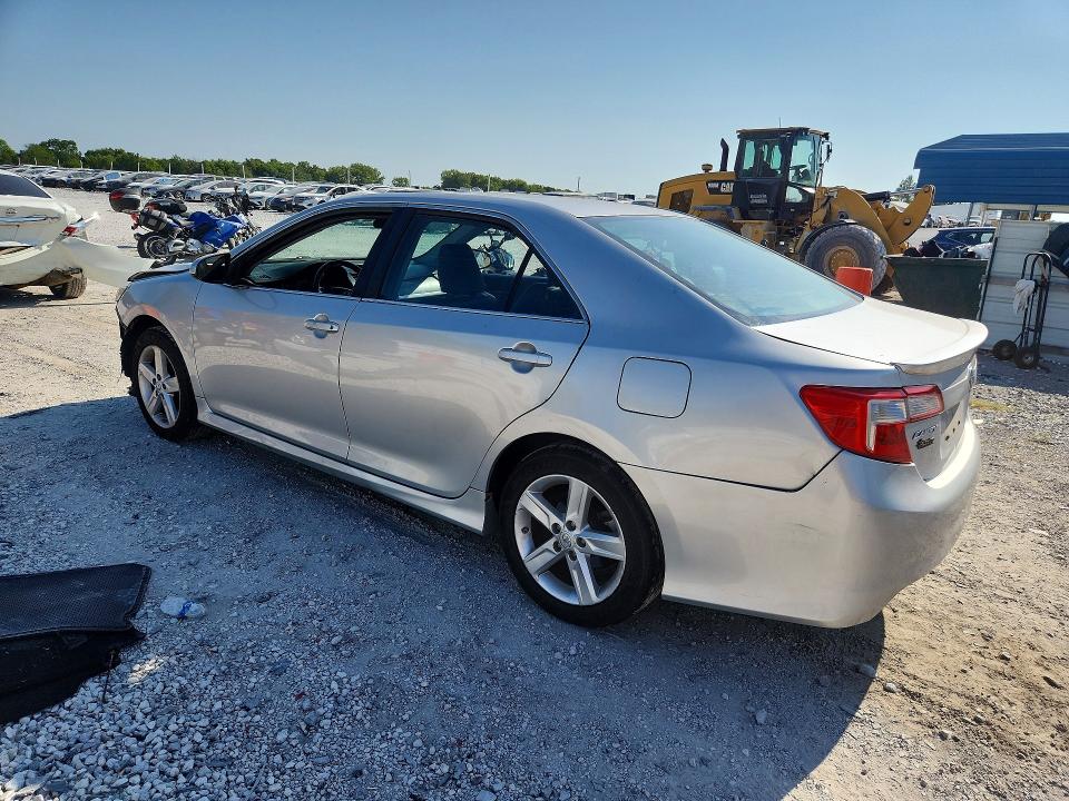 Photo 2 from auction – 2014 TOYOTA CAMRY with VIN 4T1BF1FK0EU423355