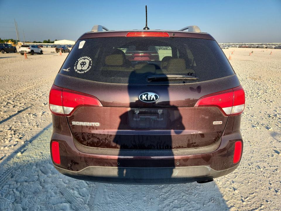 Photo 6 from auction – 2015 KIA SORENTO with VIN 5XYKT3A67FG580063