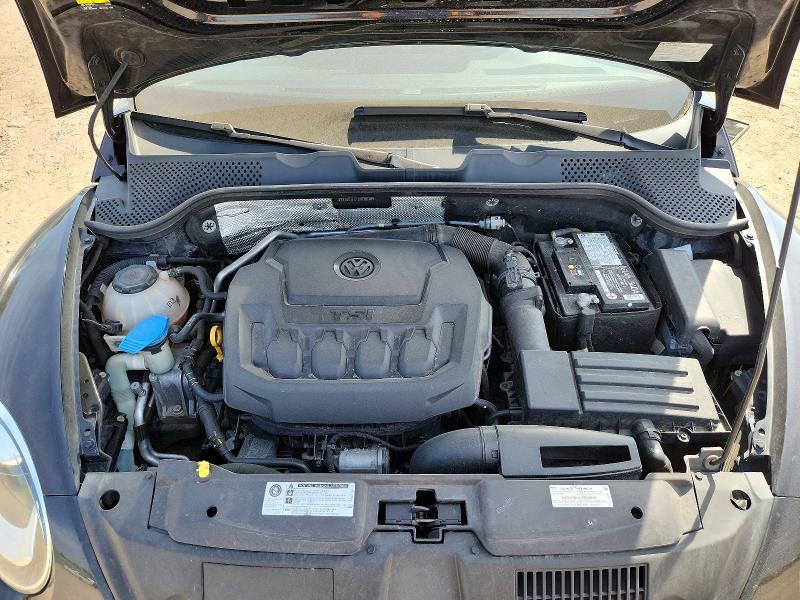Photo 11 from auction – 2018 VOLKSWAGEN BEETLE with VIN 3VWSD7AT7JM706165