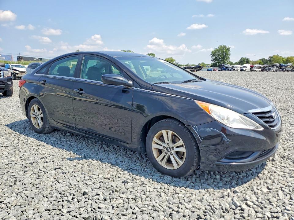 Photo 4 from auction – 2011 HYUNDAI SONATA with VIN 5NPEB4ACXBH244132