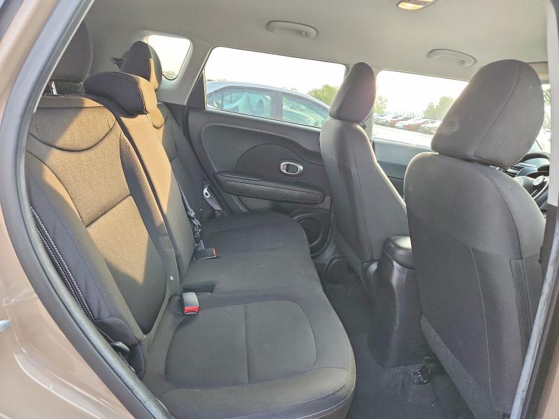 Photo 10 from auction – 2015 KIA SOUL with VIN KNDJN2A29F7127556