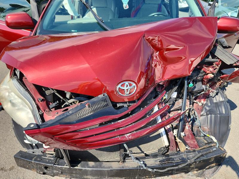 Photo 12 from auction – 2017 TOYOTA SIENNA with VIN 5TDKZ3DC7HS849331