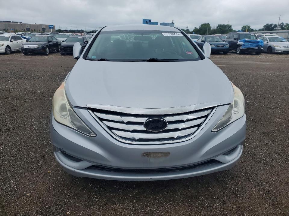 Photo 5 from auction – 2011 HYUNDAI SONATA with VIN 5NPEB4AC4BH289082