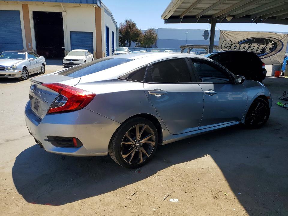 Photo 3 from auction – 2019 HONDA CIVIC with VIN 19XFC2F83KE214372