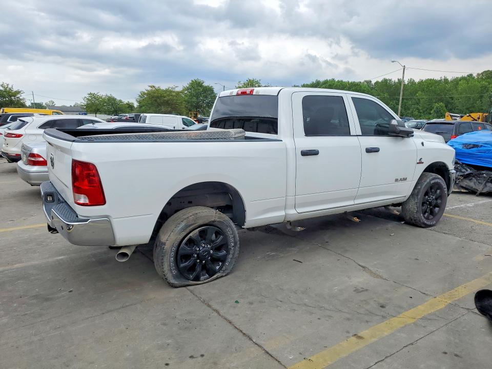 Photo 3 from auction – 2018 RAM 2500 with VIN 3C6UR5CL8JG107229