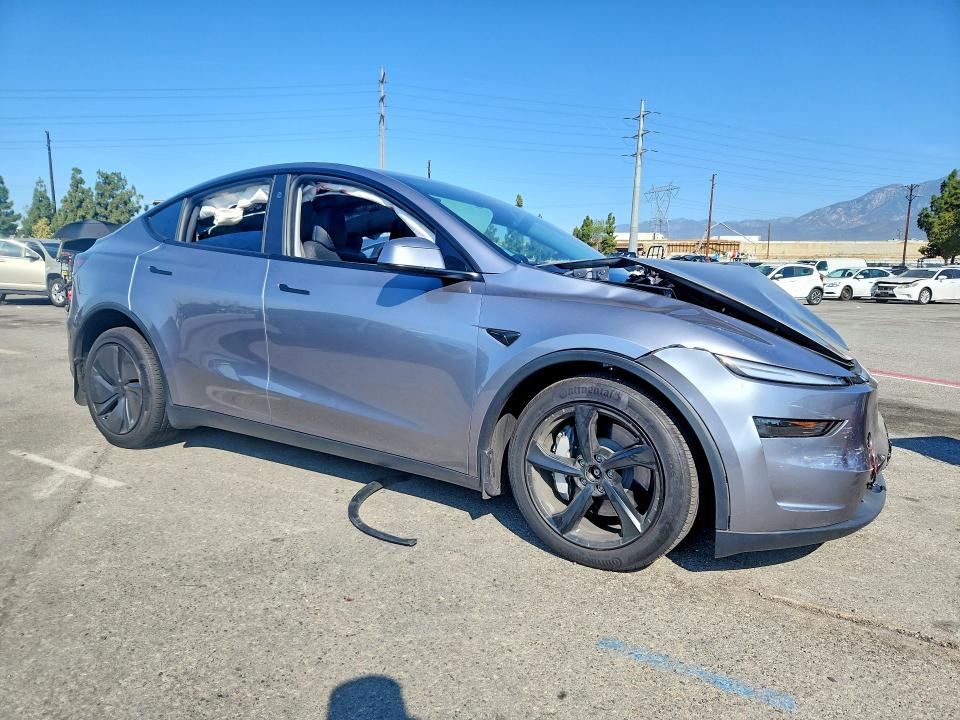 Photo 4 from auction – 2026 TESLA MODEL Y with VIN 7SAYGDEE3TF418507