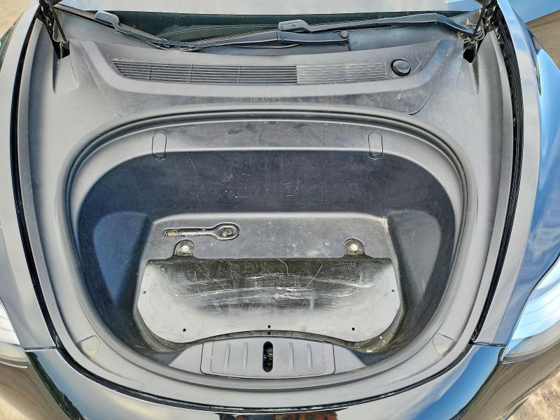 Photo 11 from auction – 2019 TESLA MODEL 3 with VIN 5YJ3E1EA3KF296755