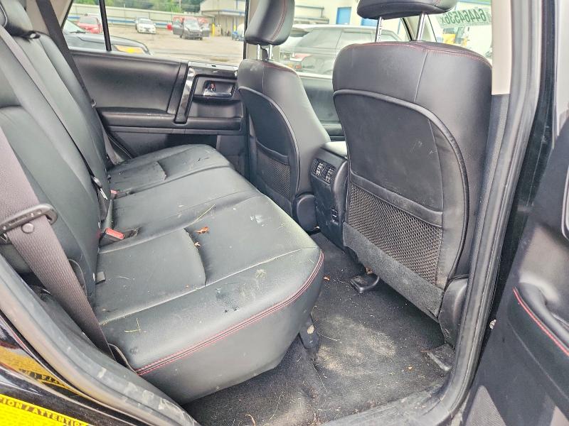 Photo 11 from auction – 2015 TOYOTA 4RUNNER with VIN JTEBU5JR1F5249499