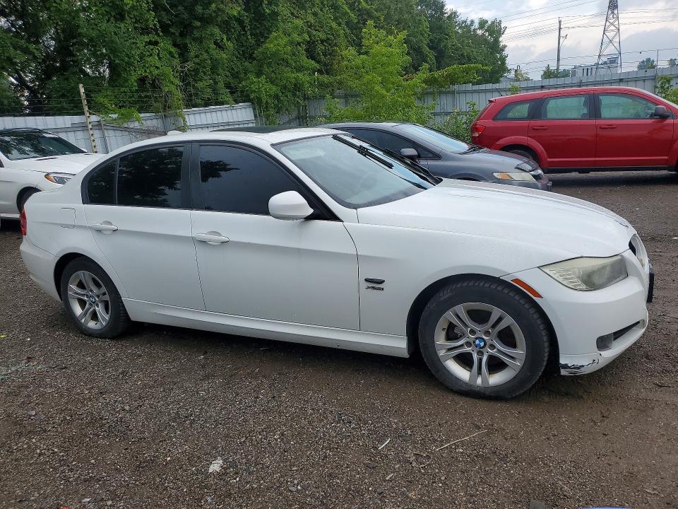 Photo 4 from auction – 2011 BMW 328 with VIN WBAPK7G53BNN70158