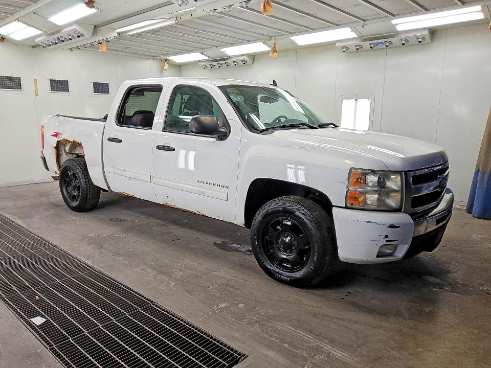 Photo 4 from auction – 2011 CHEVROLET SILVERADO with VIN 3GCPKSE30BG139082