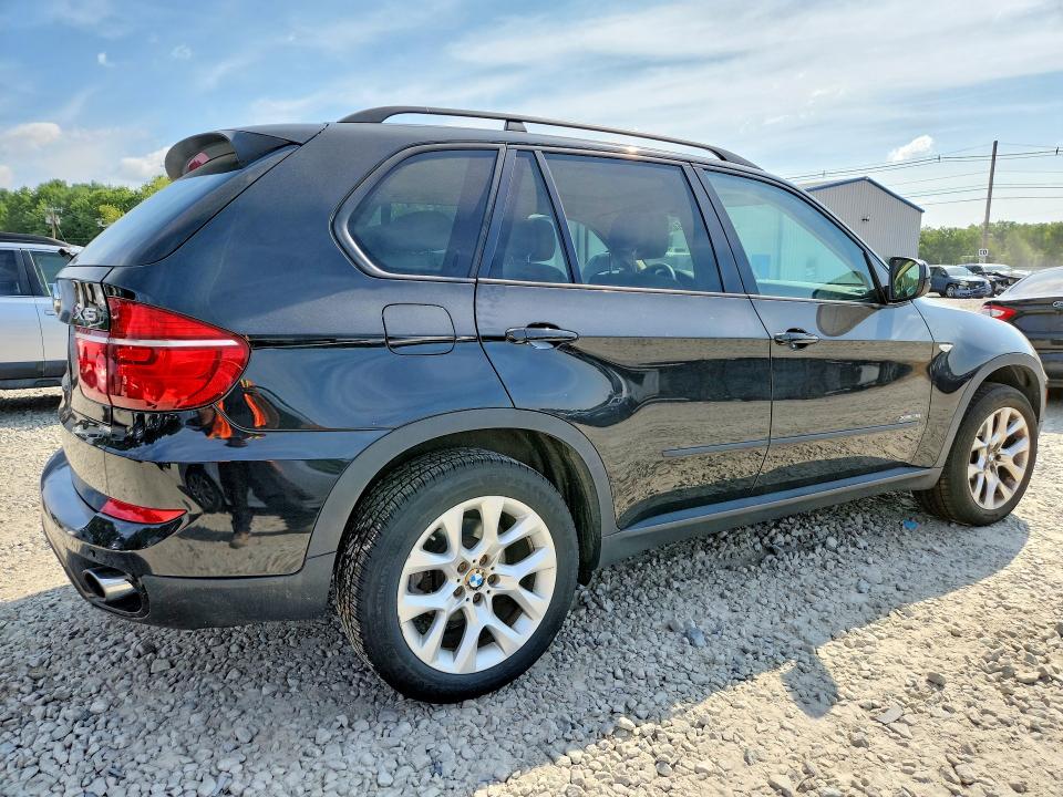 Photo 3 from auction – 2012 BMW X5 with VIN 5UXZV4C54CL749960