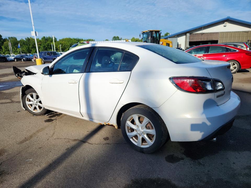 Photo 2 from auction – 2010 MAZDA 3 with VIN JM1BL1SG4A1352610