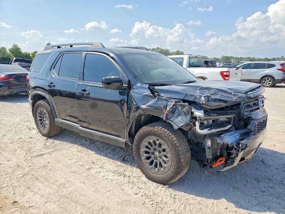 Photo 4 from auction – 2026 HONDA PASSPORT with VIN 5FNYF9H52TB030063