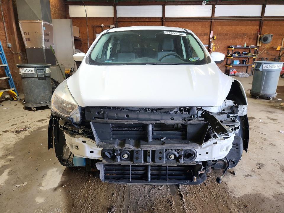 Photo 5 from auction – 2017 FORD ESCAPE with VIN 1FMCU9GDXHUE52682